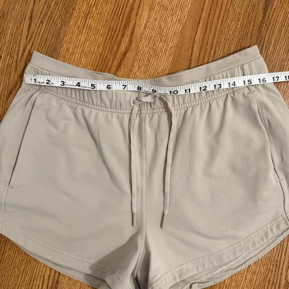 Lululemon Inner Glow High-Rise Short 3